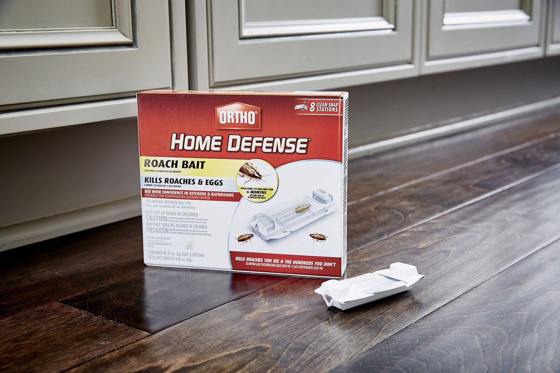 Ortho Home Defense Roach Bait - Kills Cockroaches & Eggs In Your Home, Palatable for 6 Months, Includes 8 Individual Stations