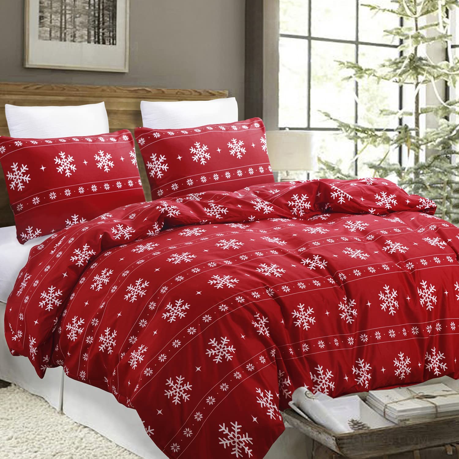 Vaulia Lightweight Microfiber Duvet Cover Set, Snowflake Pattern Design for Christmas New Year Holidays, Red Color - Queen Size