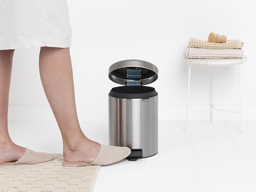 Brabantia New Icon Step Trash Can (1.3 Gal/Matt Steel FPP) Soft Closing Kitchen Garbage/Recycling Can with Removable Bucket