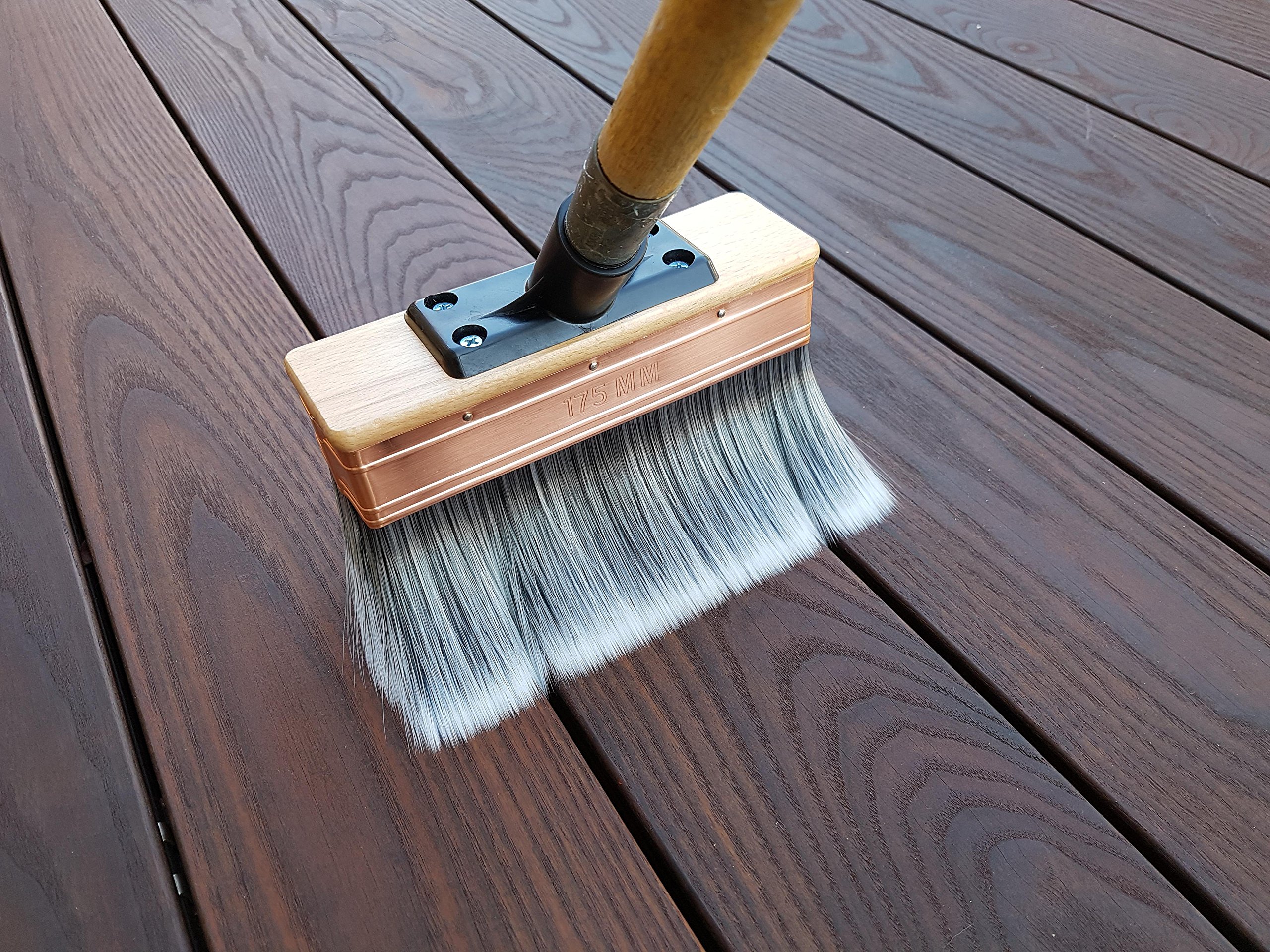 Deck Stain Brush Applicator - Deck BOSS by Perdura - 7 inch Paint Brush - Stain Seal and Paint for Floor and Fence - Brush Tool for Water and Oil Based Coatings on Wood and Concrete Rough or Smooth